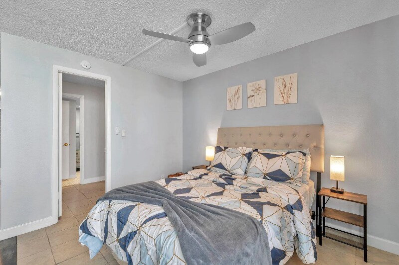 Building Photo - 2618 Cove Cay Dr