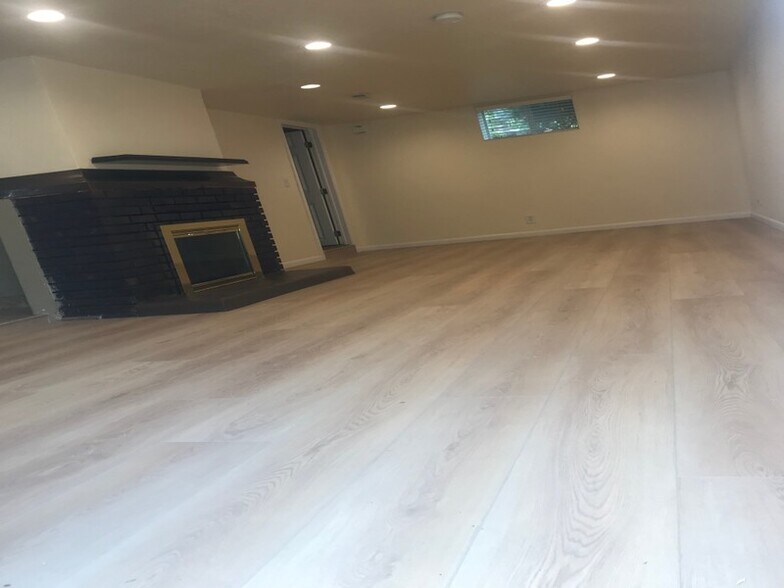 Building Photo - 1004 S 1500 E