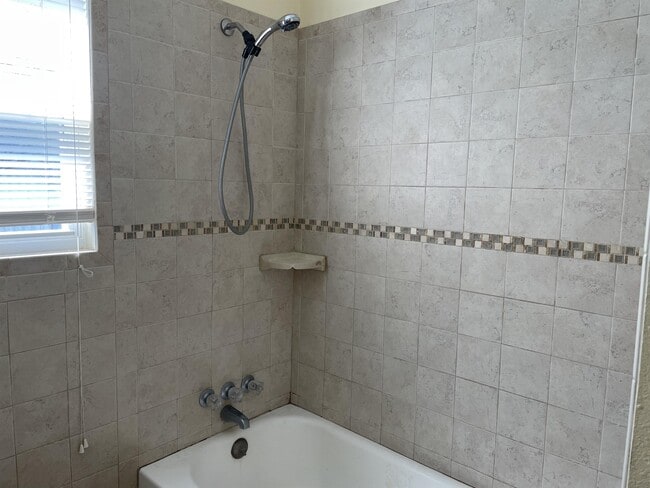 Building Photo - 4606 Nesbitt Dr