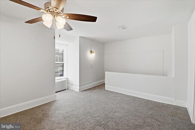 Building Photo - 819 E Marion St