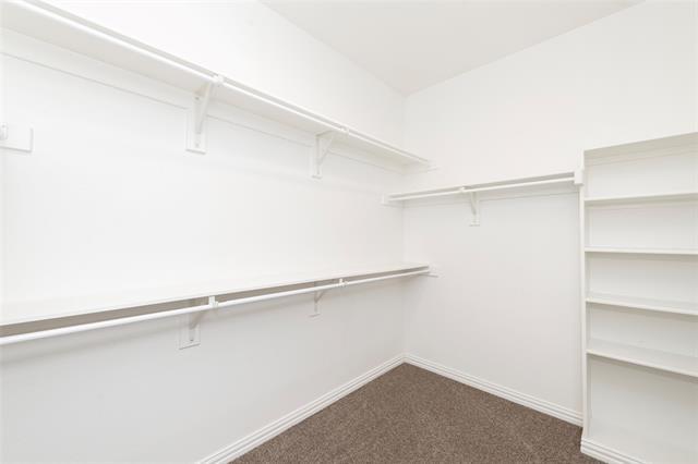 Building Photo - 2040 Barx Dr
