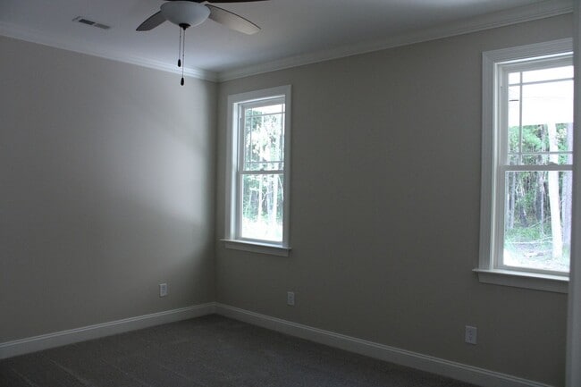 Building Photo - 4847 Jamestown Dr NW