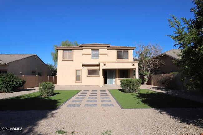 Building Photo - 2840 S Miller Dr