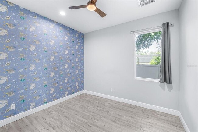 Building Photo - 1505 E North Bay St