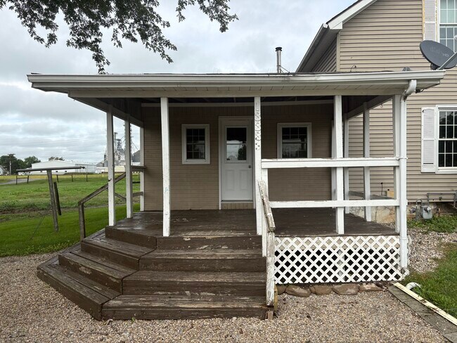 Building Photo - 13333 Roth Rd