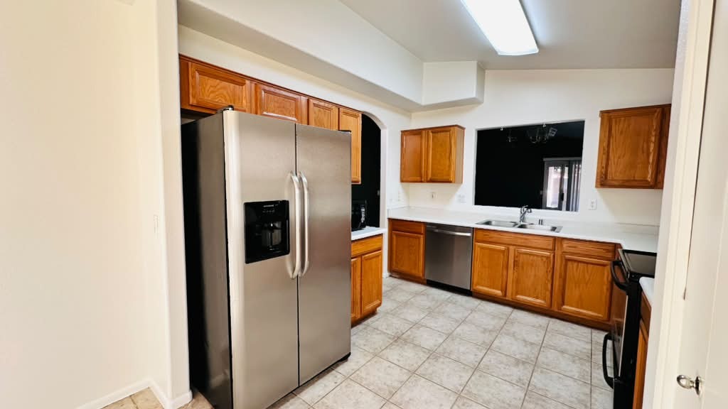 Building Photo - 4826 W Ponderosa Ln