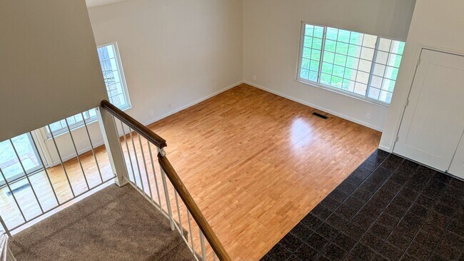Building Photo - 7214 Chantilley Ct