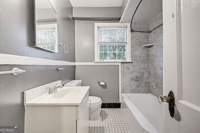 Building Photo - 1911 N Decatur Rd