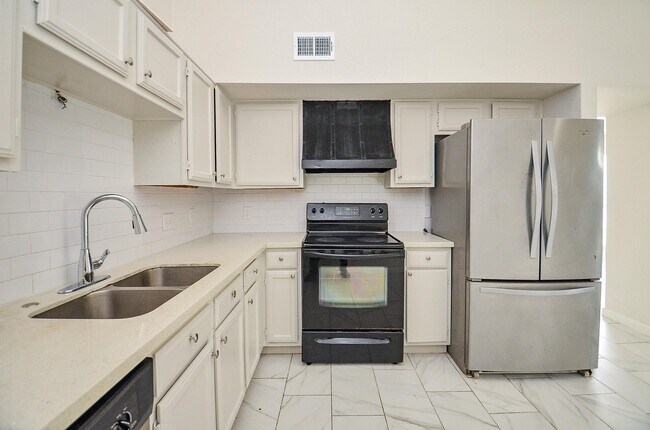 Building Photo - 11818 Spring Grove Dr