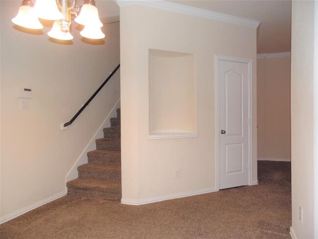 Building Photo - 5106 Gable Ln