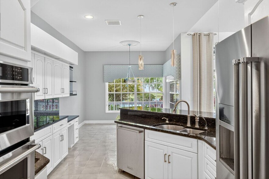 Building Photo - 11592 Timberline Cir