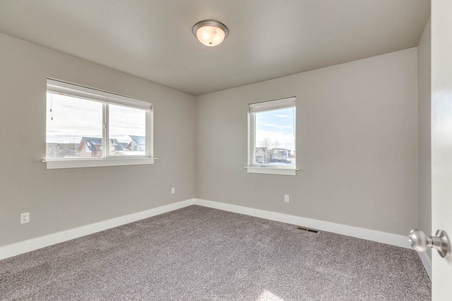 Building Photo - 3037 Catron St