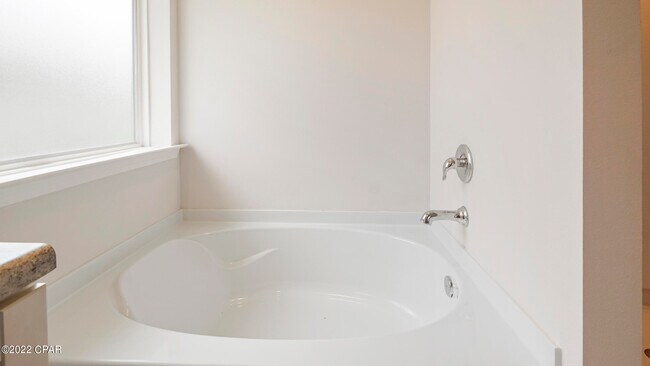 Building Photo - 5824 Tiagra Dr