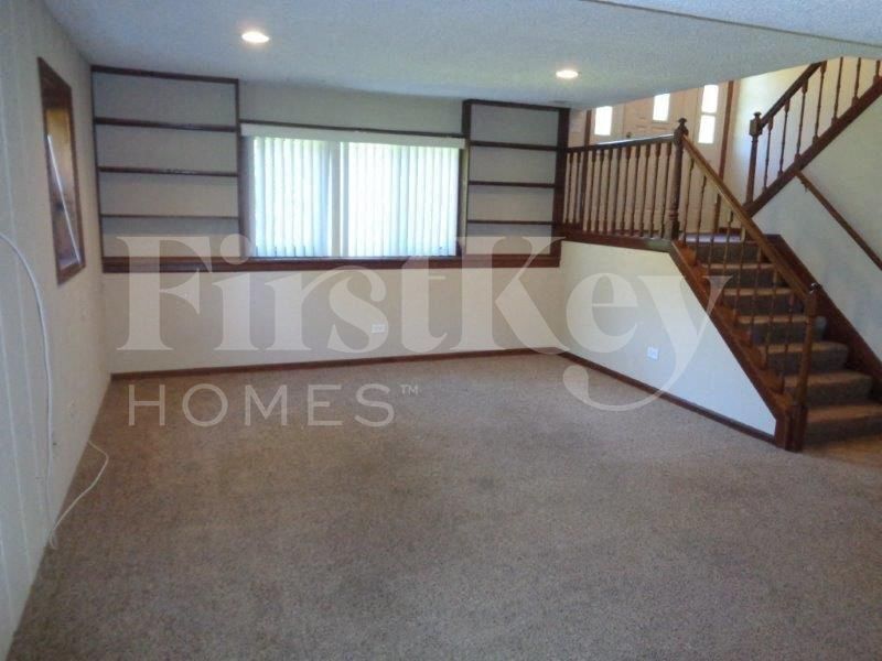 Building Photo - 28577 W High Rd