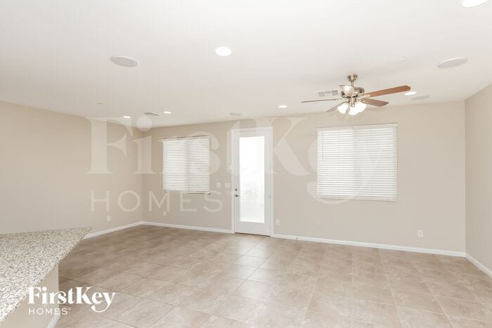 Building Photo - 2265 Sky Island Dr