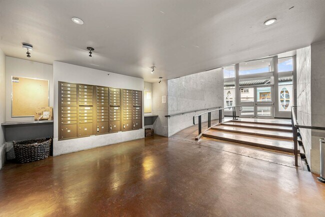Building Photo - 1Bd/1Ba Seattle Condo