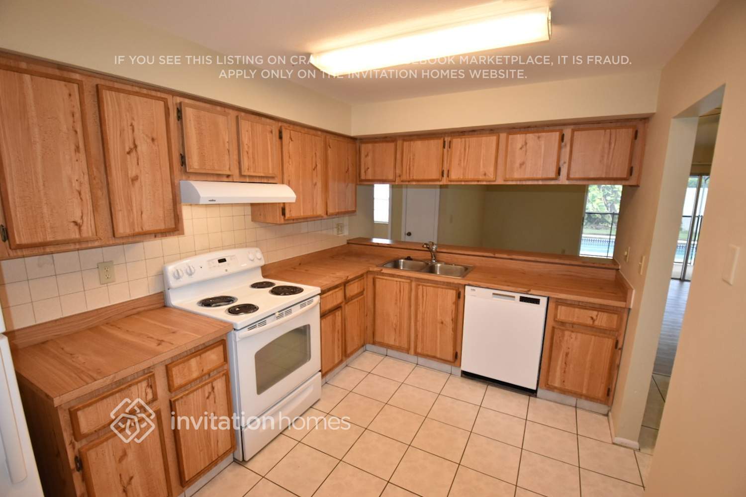 Building Photo - 5014 Oakshire Dr