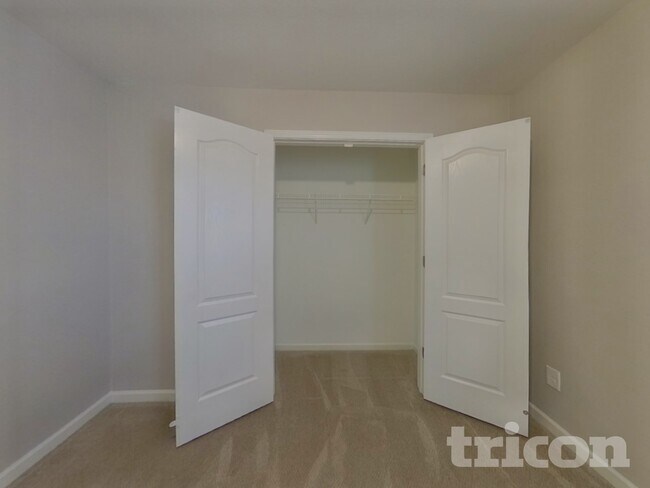 Building Photo - 1134 Blue Topaz Dr