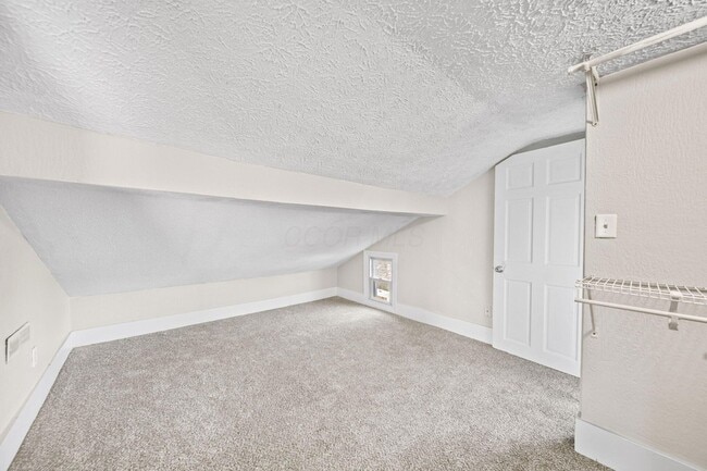 Building Photo - 2709 Kilbourne Ave