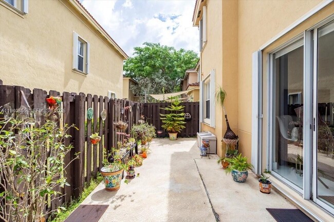 Building Photo - 12367 SW 122nd St