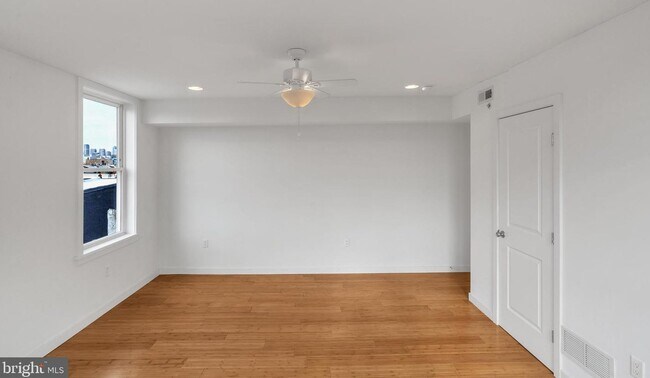 Building Photo - 2126 S 4th St