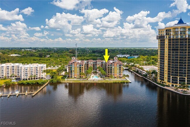 Building Photo - 2825 Palm Beach Blvd