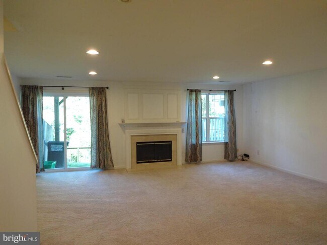 Building Photo - 11793 Nates Pl