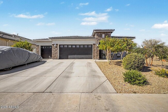 Building Photo - 24054 W Verlea Dr