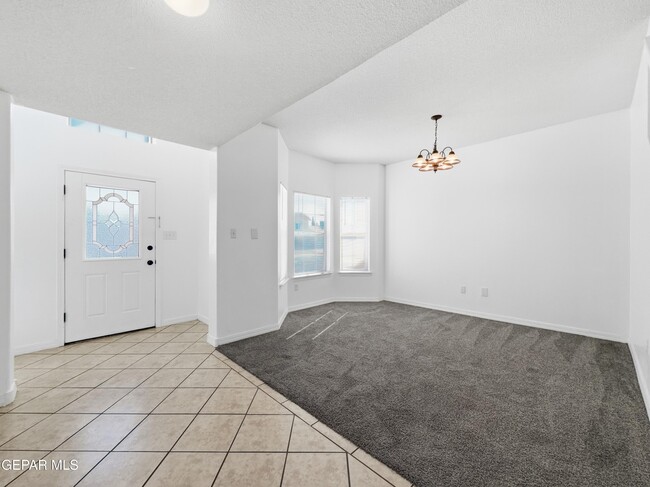 Building Photo - 12753 Tierra Mina Dr