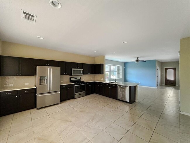 Building Photo - 512 Canadian Springs Dr