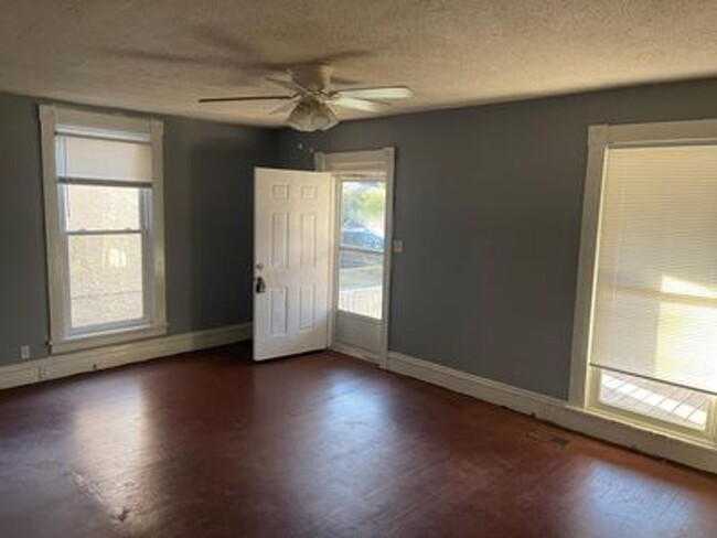 Building Photo - 4 bedroom house RVA North SIde