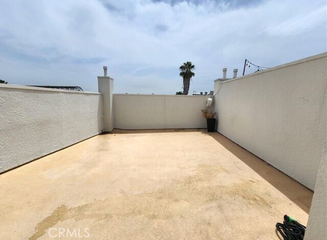 Building Photo - 14631 Dickens St
