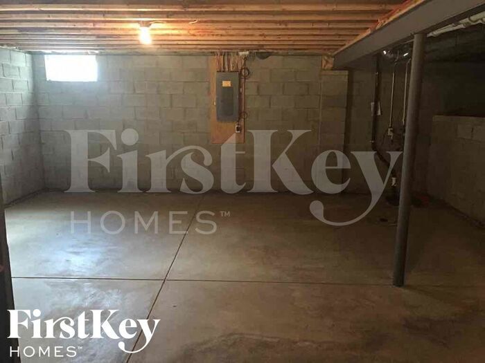 Building Photo - 5751 Aderholt Rd