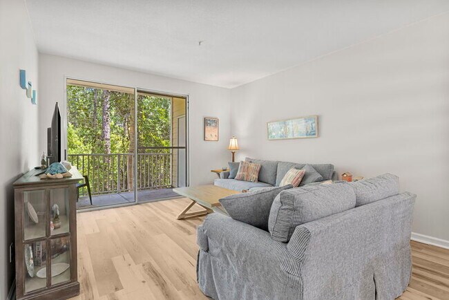 Building Photo - 200 Sandestin Ln