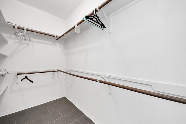 Building Photo - 2219 Bellefontaine