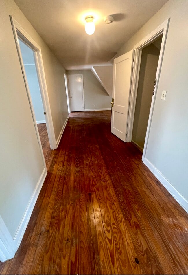 Building Photo - VP Real Estate 21