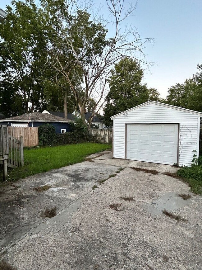 Building Photo - 1649 Havana Ave SW