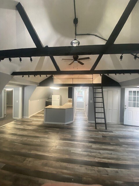 Building Photo - 2667 Wehrle Dr