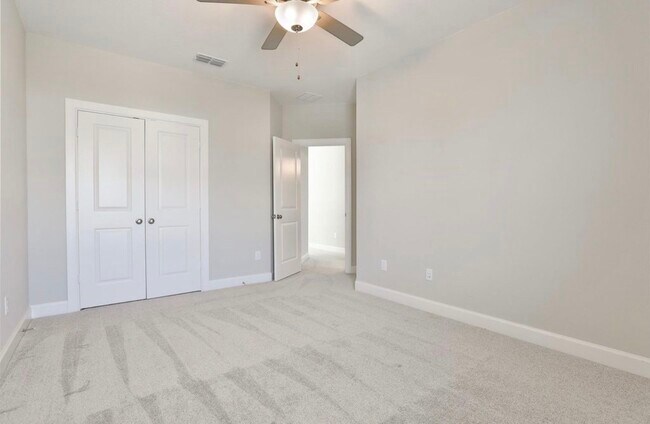 Building Photo - 2206 Bridgeport Path Dr