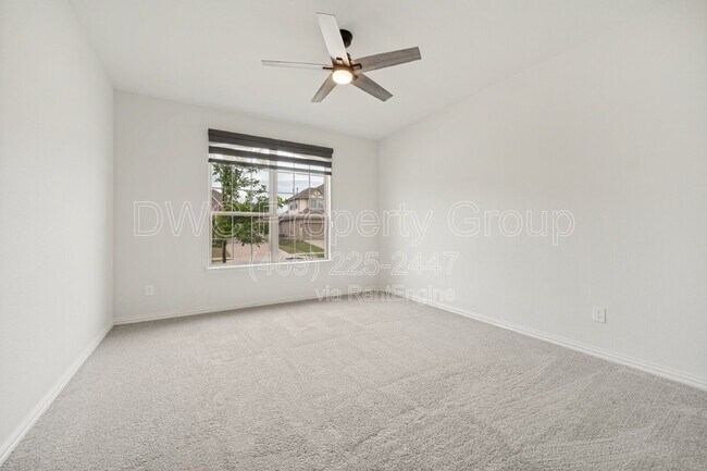 Building Photo - 16712 Hidden Cove Dr