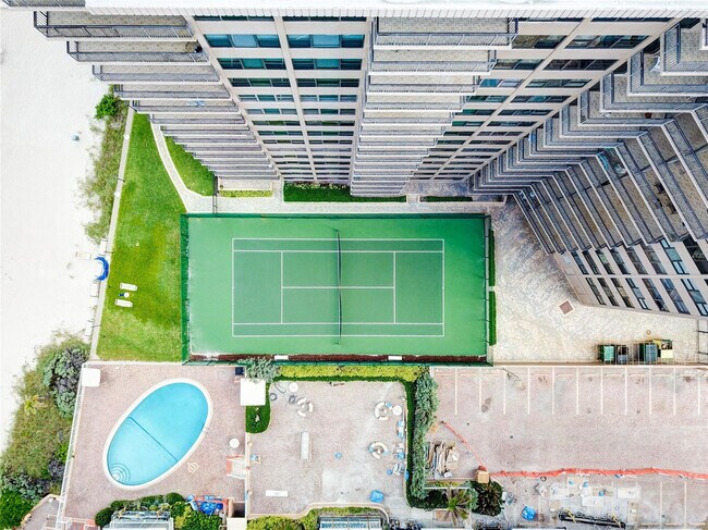 Building Photo - 3800 Galt Ocean Dr