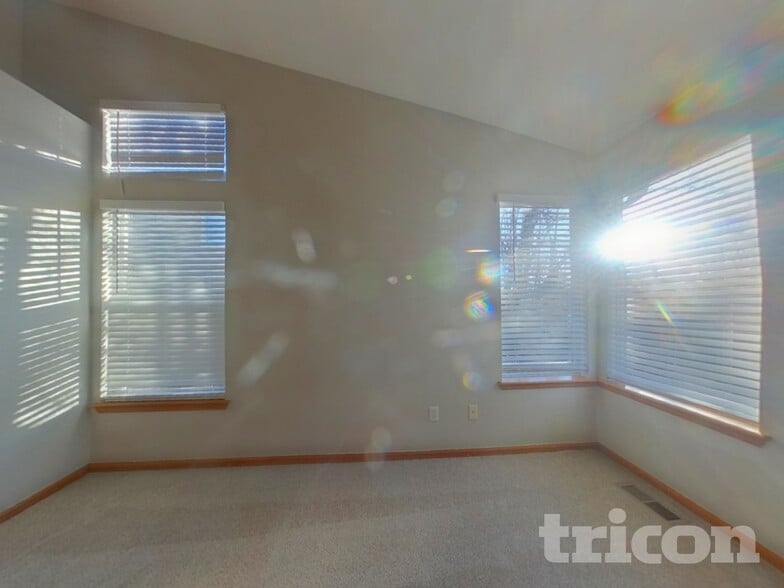 Building Photo - 18298 E Baltic Pl