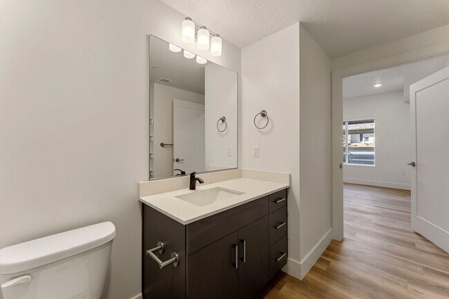 Building Photo - Brand New Modern Apartments at Ascesa