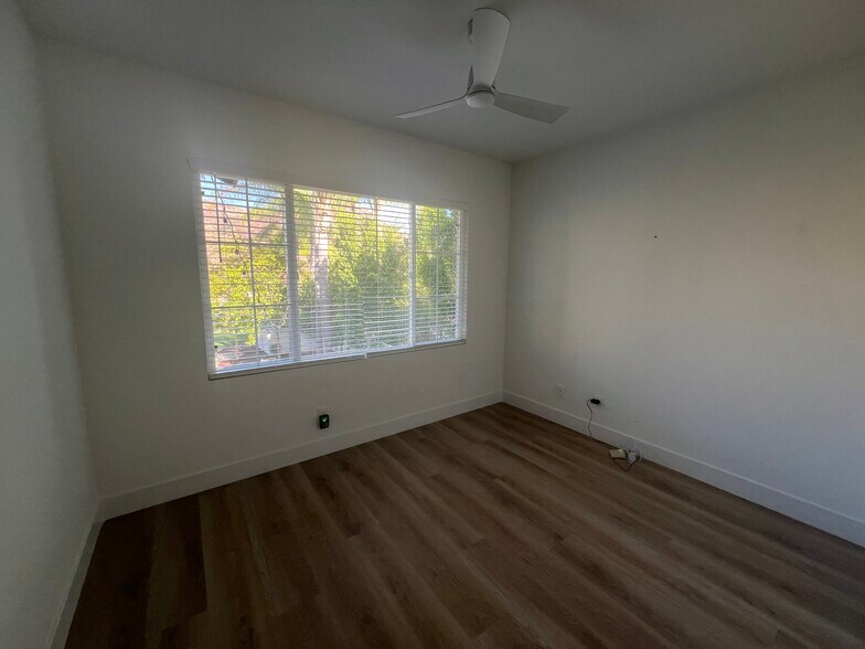 Building Photo - 2342 Orchard View Ln