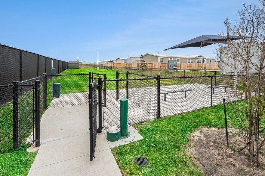 Building Photo - 151 Piper Path