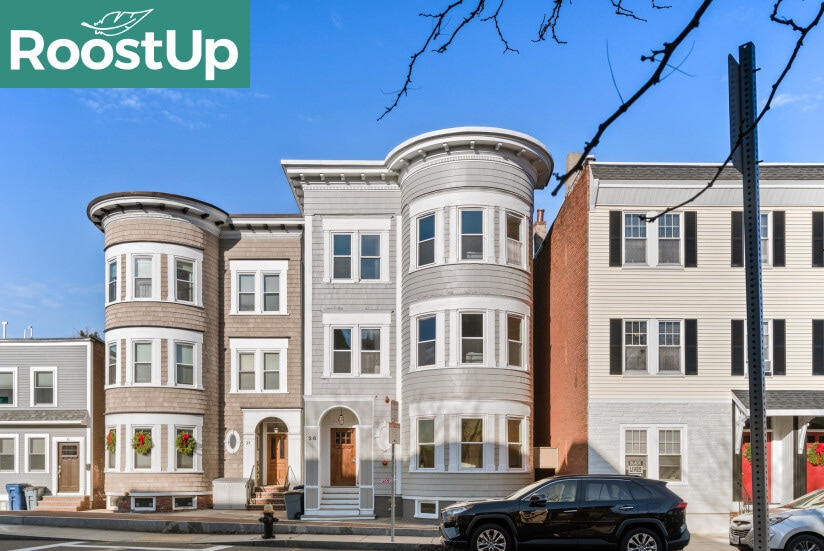 Building Photo - Furnished Bedroom with Private Bath in South Boston