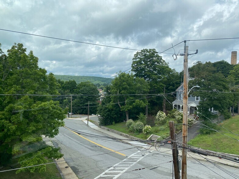 Building Photo - 16 Prospect St