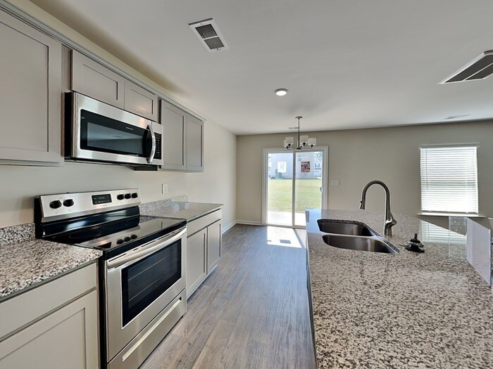 Building Photo - 305 Flushing Bay Ct