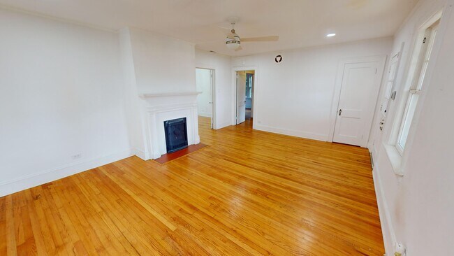 Building Photo - 608 N Jackson St