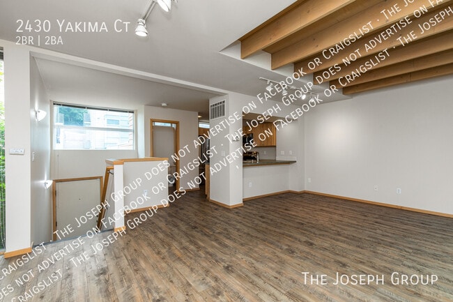 Building Photo - 2430 Yakima Ct